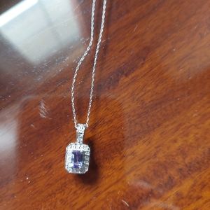 Tanzanite and diamond pendant